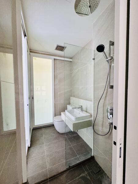 Condominium for Sale at Codrington Residence - Jeffrey Yeoh - Bathroom - PropertyGuru.com.my