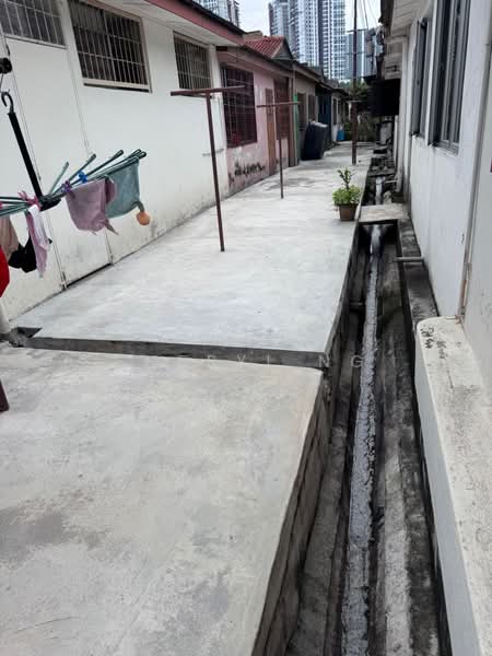 1-storey Terraced House for Sale in Jalan Klang Lama (Old Klang Road) (Kuala Lumpur) - Sheryl Ng - Exterior - PropertyGuru.com.my