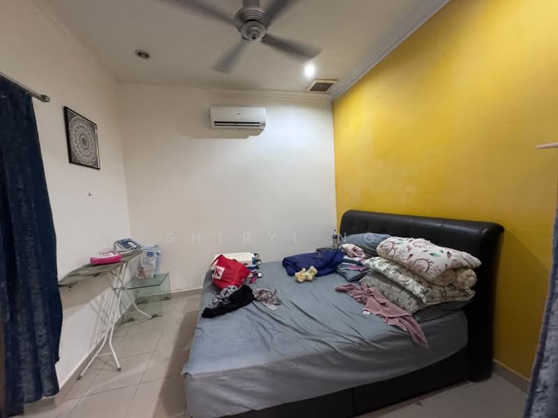 1-storey Terraced House for Sale in Jalan Klang Lama (Old Klang Road) (Kuala Lumpur) - Sheryl Ng - Bedroom - PropertyGuru.com.my