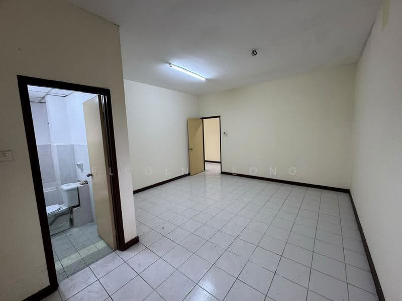 Condominium for Rent at Villa Seri Puteri - Elcoln Leong - Bathroom - PropertyGuru.com.my