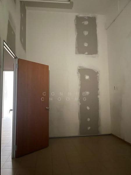 Kedai untuk Disewa di Bandar Kulai (Kulai) - Connie Choong - Interior - PropertyGuru.com.my