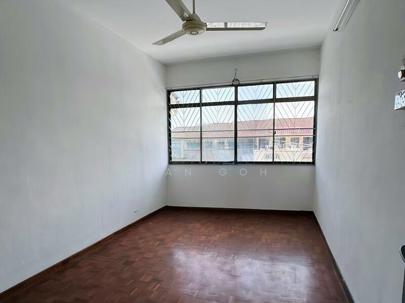 Rumah Teres untuk Disewa di Island Glades (Jelutong) - Qyan Goh - Interior - PropertyGuru.com.my