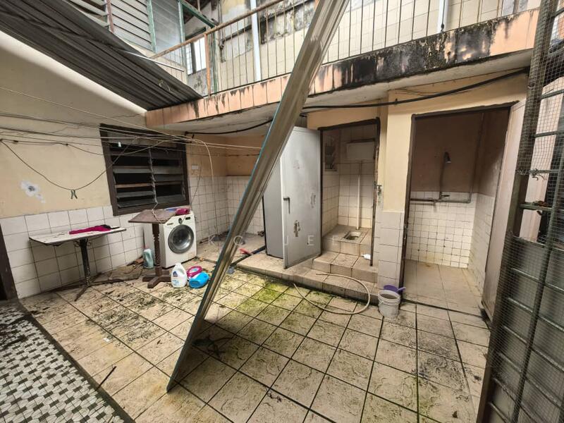 For Rent - Waterfront main bazzar