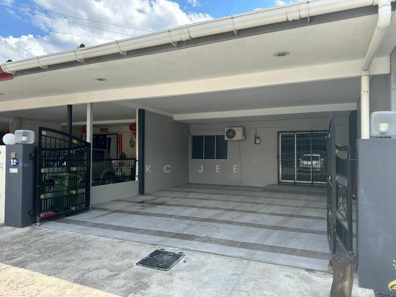 For Rent - Arang road double storey Intermediate
