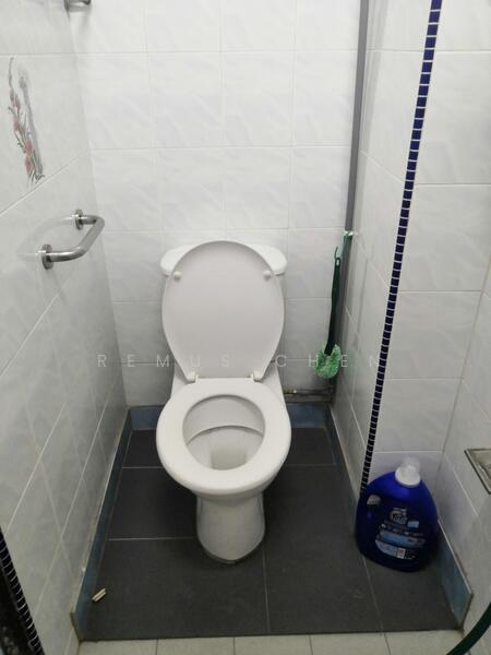 2.5-storey Terraced House for Sale in Taman Dato Senu (Sentul) - Remus Chen - Bathroom - PropertyGuru.com.my