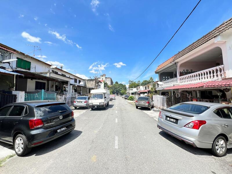 2-storey Terraced House for Sale in Taman Bukit Kajang Baru (Kajang) - Saiful Bahri Abdul Manan - Exterior - PropertyGuru.com.my