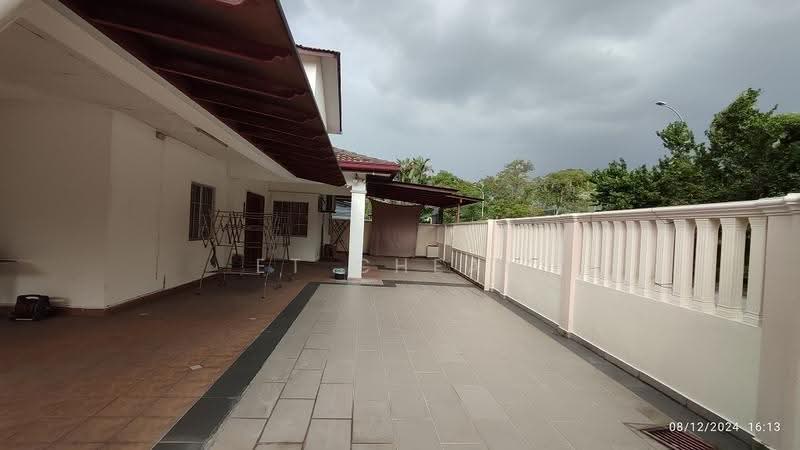 2-storey Terraced House for Sale in Kota Kemuning (Shah Alam) - ET Cheah - Side Car Porch - PropertyGuru.com.my