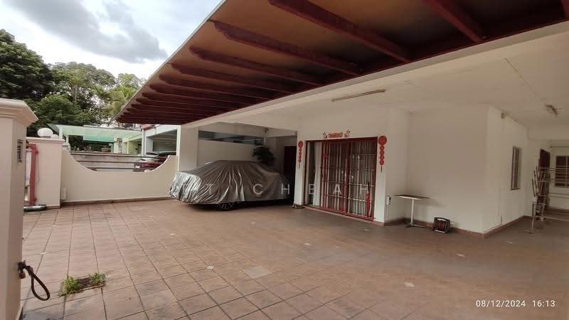 2-storey Terraced House for Sale in Kota Kemuning (Shah Alam) - ET Cheah - Front Car Porch - PropertyGuru.com.my