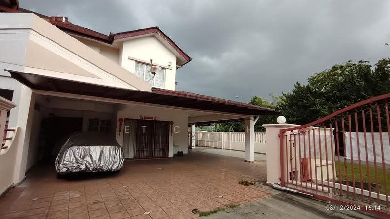 2-storey Terraced House for Sale in Kota Kemuning (Shah Alam) - ET Cheah - Front Car Porch - PropertyGuru.com.my