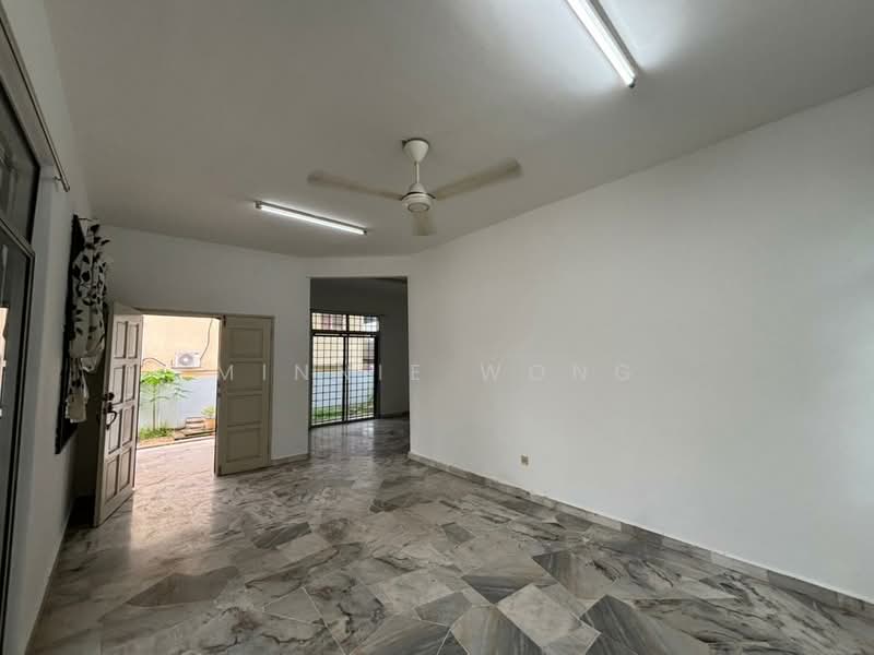 Bungalow House untuk Dijual di Bukit Beruntung (Rawang) - Minnie Wong - Living Room - PropertyGuru.com.my
