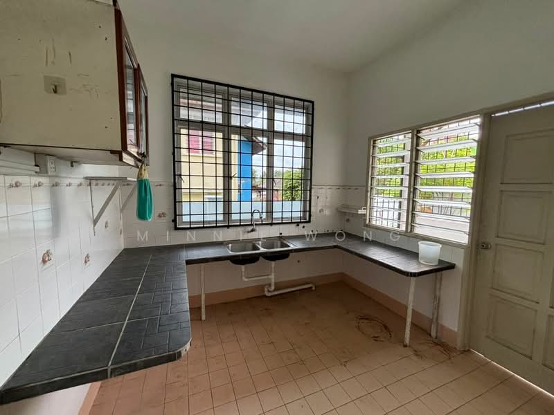 Bungalow House untuk Dijual di Bukit Beruntung (Rawang) - Minnie Wong - Kitchen - PropertyGuru.com.my