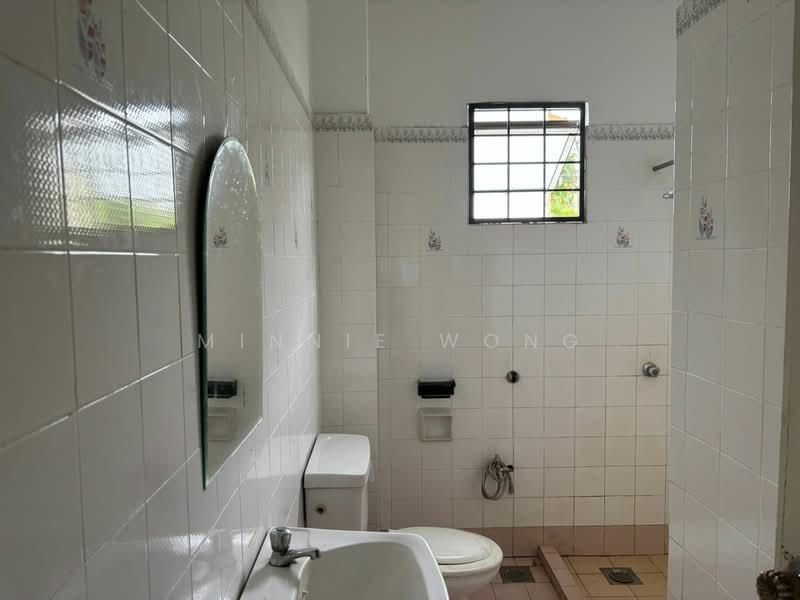 Bungalow House untuk Dijual di Bukit Beruntung (Rawang) - Minnie Wong - Bathroom - PropertyGuru.com.my
