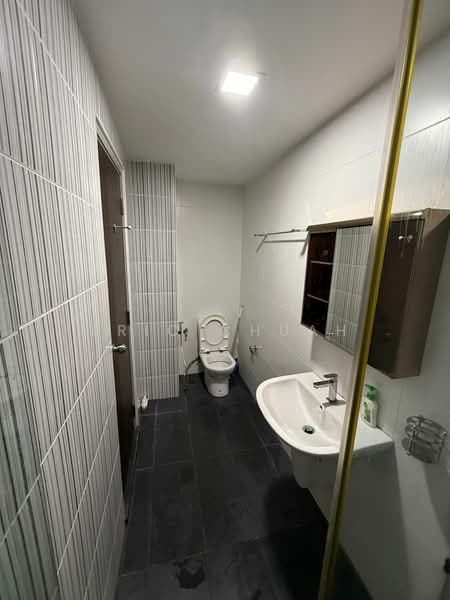 V@SUMMERPLACE untuk Untuk Disewa - RM 3,500 /bulan, Mac 2026 - Bathroom - PropertyGuru.com.my