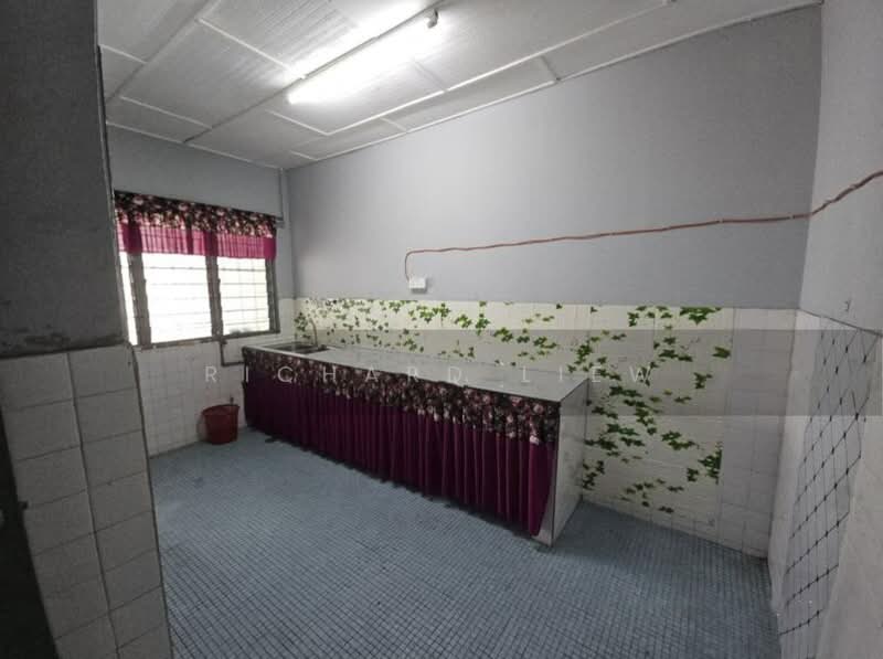 1-storey Terraced House for Sale in SS4 (Petaling Jaya) - Richard Liew - Kitchen - PropertyGuru.com.my