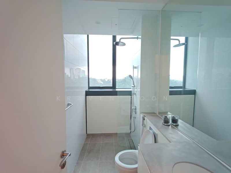Servis Apartment untuk Dijual di Senada Residence @ KLGCC Resort - Kraven Poon - Bathroom - PropertyGuru.com.my