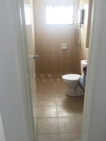 Rumah Teres 2 Tingkat untuk Dijual di Puchong (Selangor) - Chow Kok Toong - Bathroom - PropertyGuru.com.my