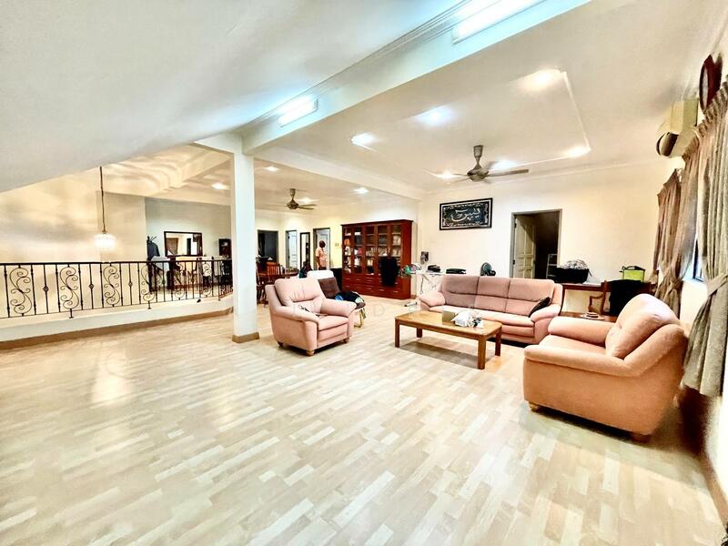 Bungalow for Sale in Kayangan Heights (Shah Alam) - Ali Idris - Living Room - PropertyGuru.com.my