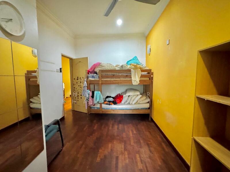 2-storey Terraced House for Sale in Bukit Jelutong (Shah Alam) - Nahathir Shahabudin - Bedroom - PropertyGuru.com.my