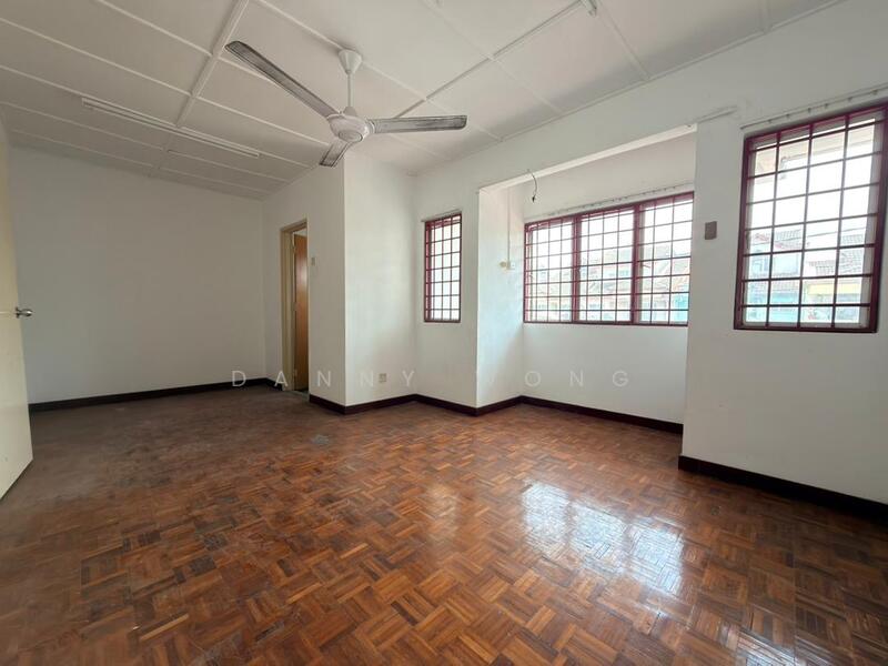 2-storey Terraced House for Sale in Rawang (Selangor) - Danny Wong - Living Room - PropertyGuru.com.my