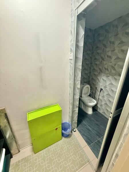 Rumah Teres 2 Tingkat untuk Dijual di Bukit Jelutong (Shah Alam) - Nahathir Shahabudin - Bathroom - PropertyGuru.com.my
