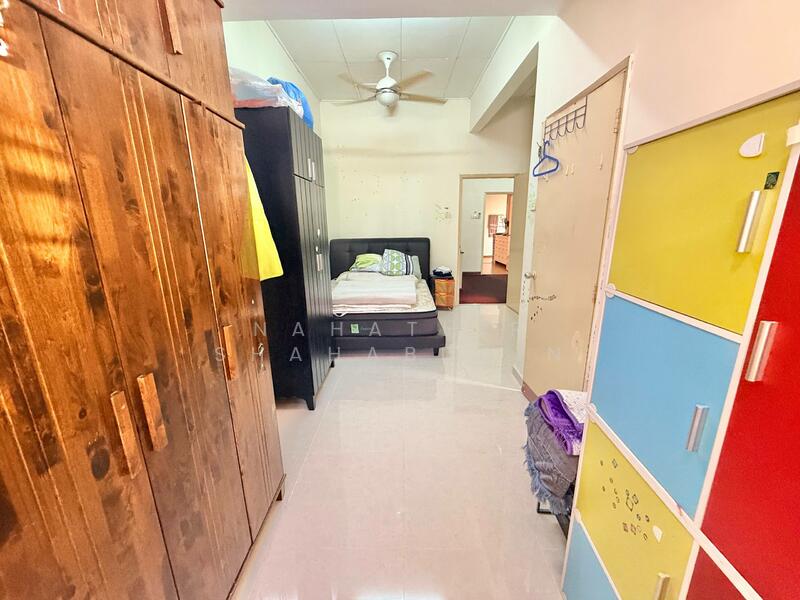 Rumah Teres 2 Tingkat untuk Dijual di Bukit Jelutong (Shah Alam) - Nahathir Shahabudin - Bedroom - PropertyGuru.com.my