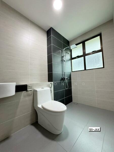 Semi-Detached House for Sale in Shah Alam (Selangor) - Wilson Ng - Bathroom - PropertyGuru.com.my