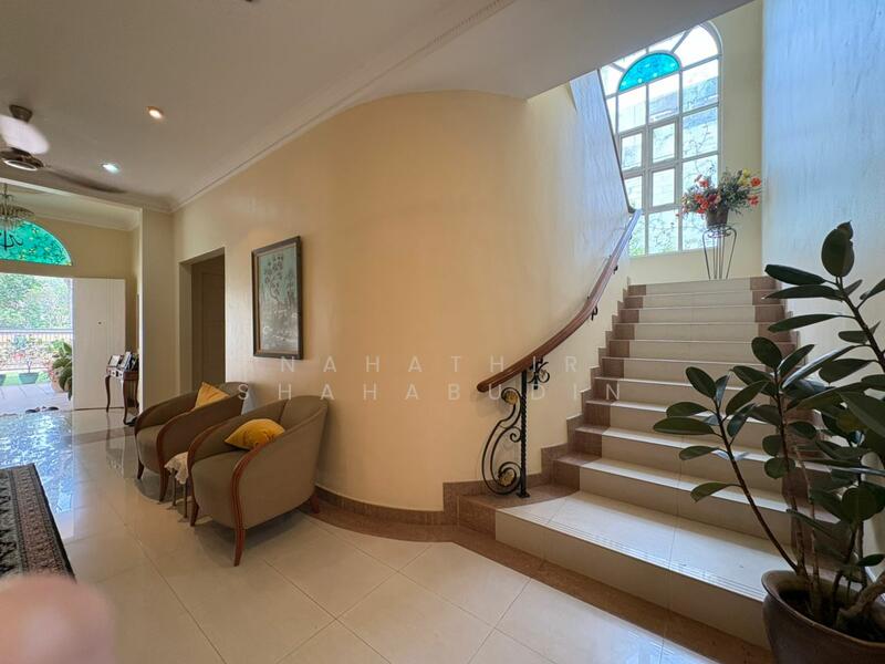 Bukit Jelutong, Shah Alam untuk Untuk Dijual - RM 3,750,000, Mac 2026 - Entrance - PropertyGuru.com.my