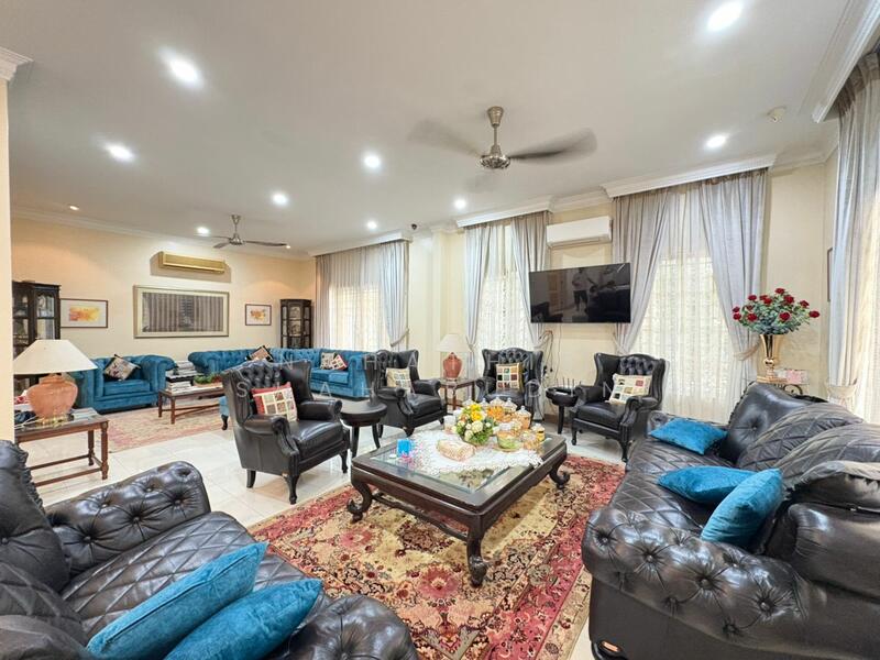 Bukit Jelutong, Shah Alam untuk Untuk Dijual - RM 3,750,000, Mac 2026 - Living Room - PropertyGuru.com.my