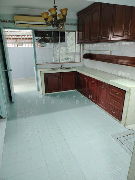 Dry Kitchen
