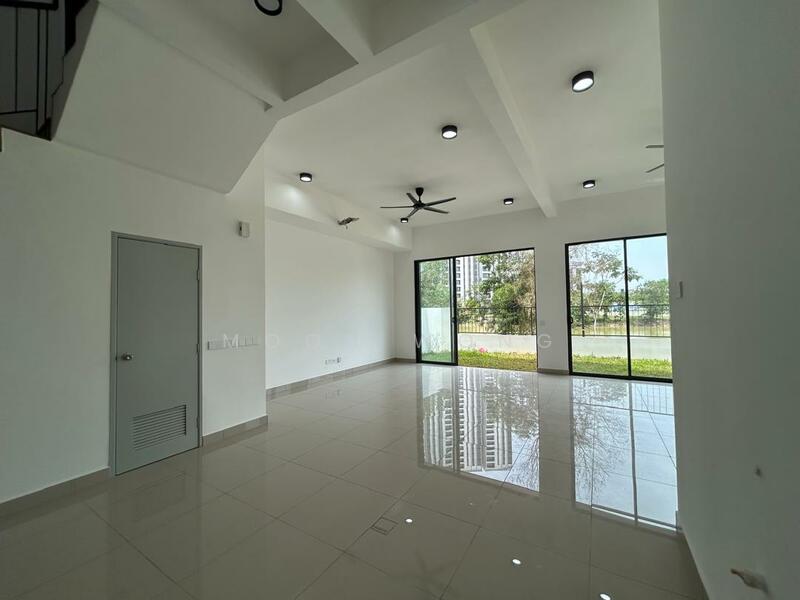Semi-Detached House for Rent in Cyber 10 (Cyberjaya) - Moon Wong - Living Room - PropertyGuru.com.my