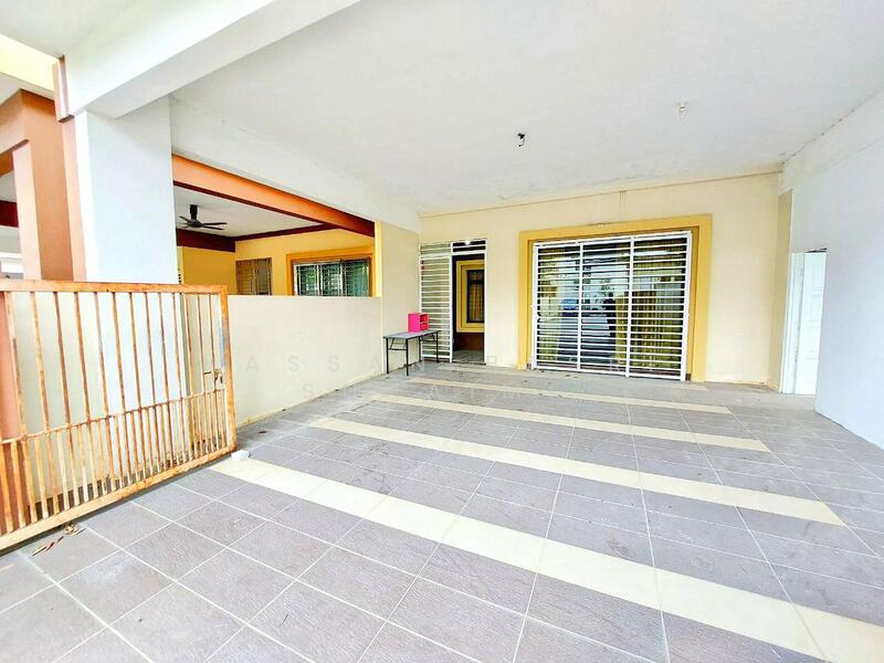 2-storey Terraced House for Sale in Nilai (Negeri Sembilan) - Hassan Basri Suhaimi - Exterior - PropertyGuru.com.my