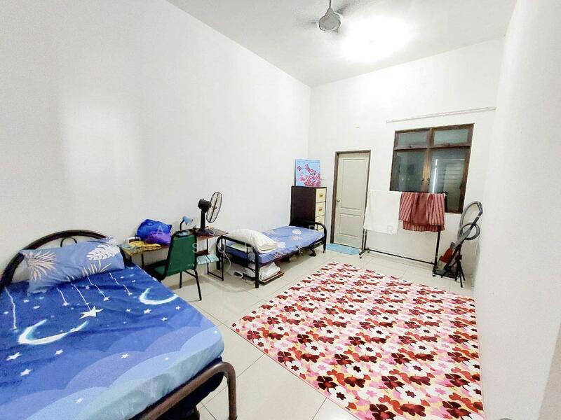 2-storey Terraced House for Sale in Nilai (Negeri Sembilan) - Hassan Basri Suhaimi - Bedroom - PropertyGuru.com.my