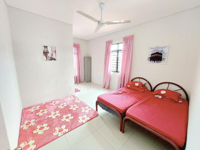 2-storey Terraced House for Sale in Nilai (Negeri Sembilan) - Hassan Basri Suhaimi - Bedroom - PropertyGuru.com.my