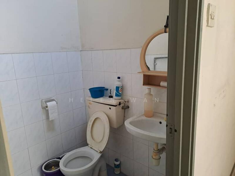 2-storey Terraced House for Sale in Taman Sentosa (Klang) - Helen Wan - Bathroom - PropertyGuru.com.my