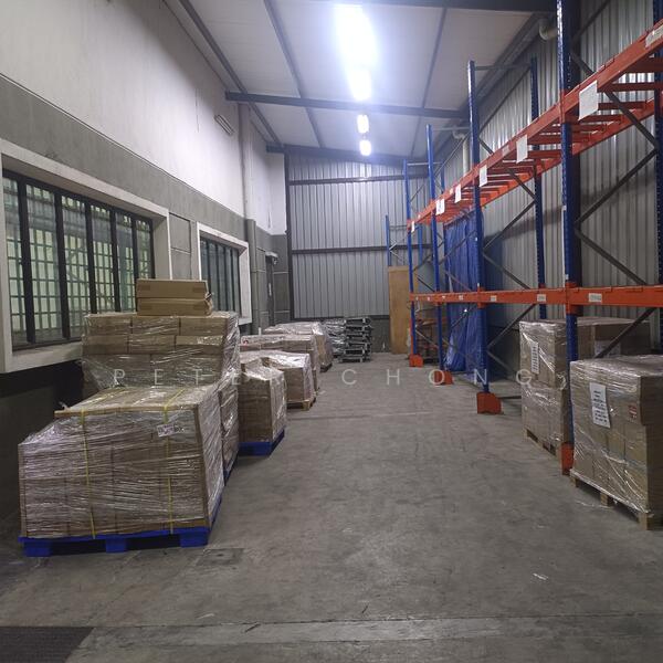 Semi-D Factory for Sale in Kawasan Perindustrian Batu Caves (Batu Caves) - Peter Chong - Interior - PropertyGuru.com.my