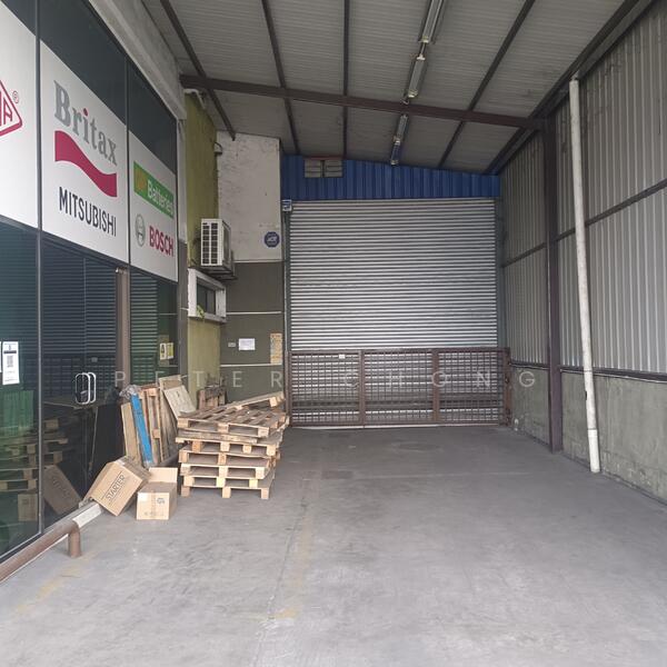 Semi-D Factory for Sale in Kawasan Perindustrian Batu Caves (Batu Caves) - Peter Chong - Exterior - PropertyGuru.com.my