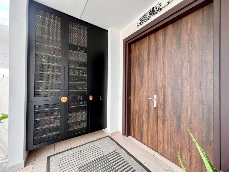 Semi-Detached House for Sale in Elmina (Shah Alam) - Zainul Rashid - Entrance - PropertyGuru.com.my