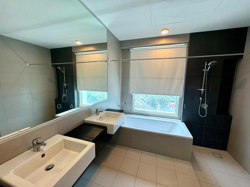 Bayu Ferringhi Condominiums untuk Untuk Disewa - RM 5,000 /bulan, Mac 2026 - Bathroom - PropertyGuru.com.my