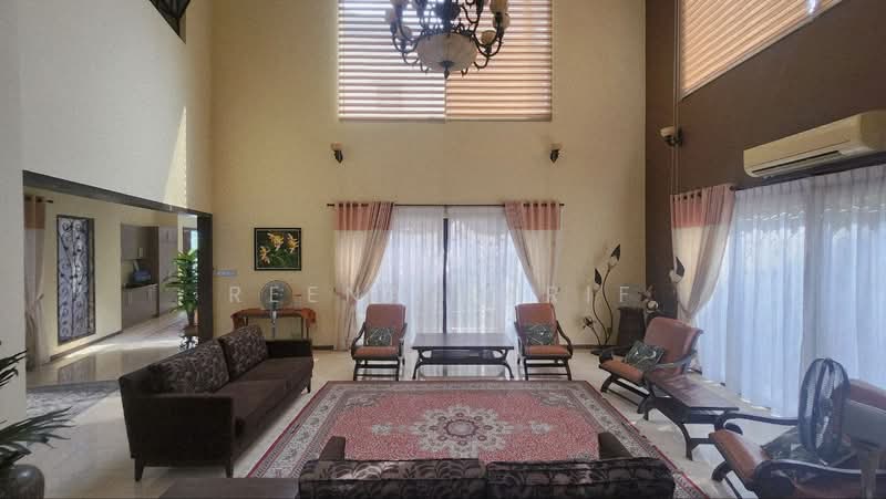 Bungalow for Sale in Shah Alam (Selangor) - Reena Sarif - Living Room - PropertyGuru.com.my