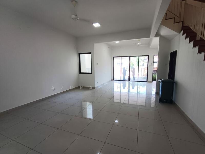 2-storey Terraced House for Sale in Bertam Perdana 2 (Kepala Batas) - Azura Ghani - Living Room - PropertyGuru.com.my