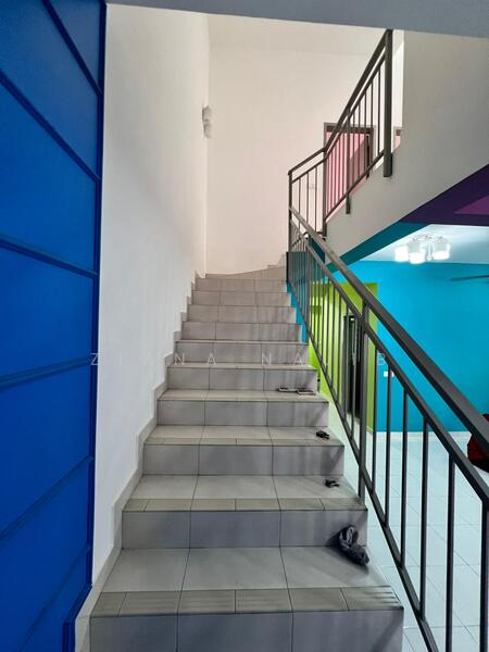 Interior laman haris puncak alam