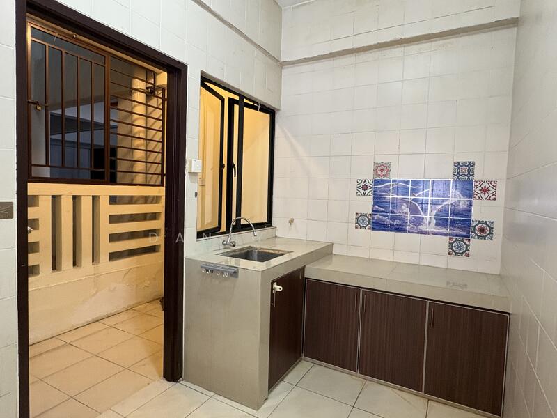 Diamond Residences untuk Untuk Disewa - RM 1,400 /bulan, Feb 2026 - Kitchen - PropertyGuru.com.my