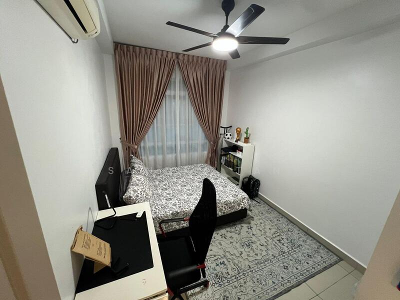 Apartment for Sale at Austin Suites (Permata Austin) - Sandra Tan - Bedroom - PropertyGuru.com.my