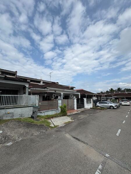 1-storey Terraced House for Sale in Bandar Seri Alam (Masai) - Ee Fong Toh - Exterior - PropertyGuru.com.my