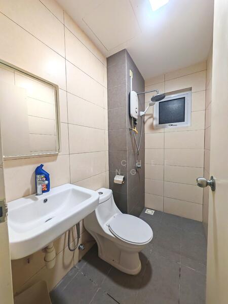 Condominium for Rent at The Holmes 1 - Chin Chee Meng - Bathroom - PropertyGuru.com.my