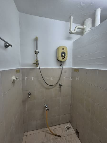 Flat for Rent at Desa Putra - Ethen Tan - Bathroom - PropertyGuru.com.my