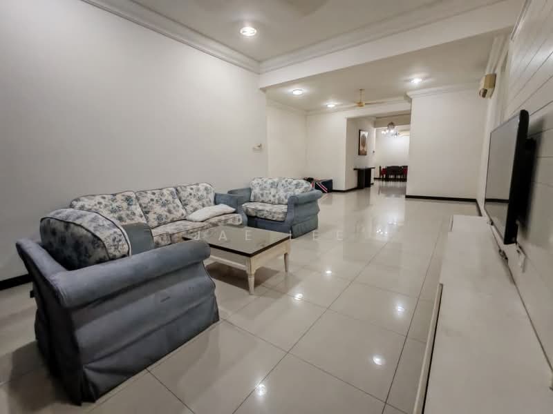 Kondominium untuk Dijual di Fettes Residence - Jae Lee - Living Room - PropertyGuru.com.my