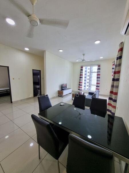 M Condominium @ Larkin untuk Untuk Disewa - RM 2,100 /bulan, Mac 2026 - Living Room - PropertyGuru.com.my