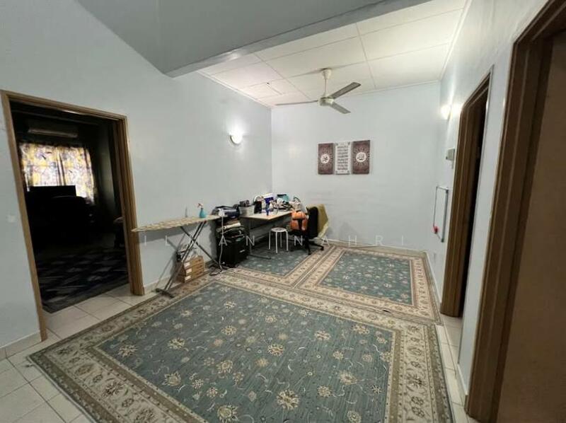 Seksyen 7 Shah Alam untuk Untuk Dijual - RM 640,000, Mac 2026 - Study - PropertyGuru.com.my