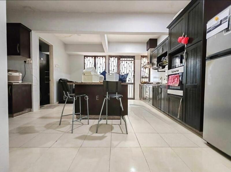 Rumah Berkembar untuk Dijual di Laman Residen Kipark Sri Utara (Batu Caves) - Eugene Yap - Kitchen - PropertyGuru.com.my